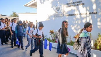 Estudiantes del sector público salvadoreño