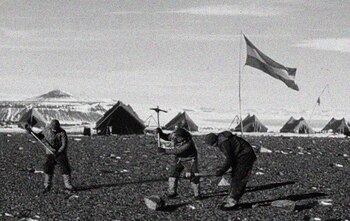 Tres integrantes de la patrulla
