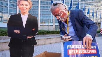 Michael O’Leary junto a la