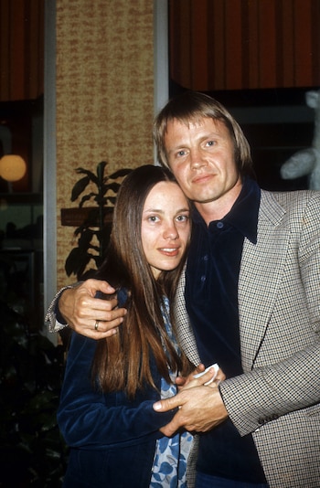 Voight en 1977 junto a