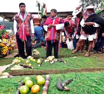Pobladores de la comunidad de
