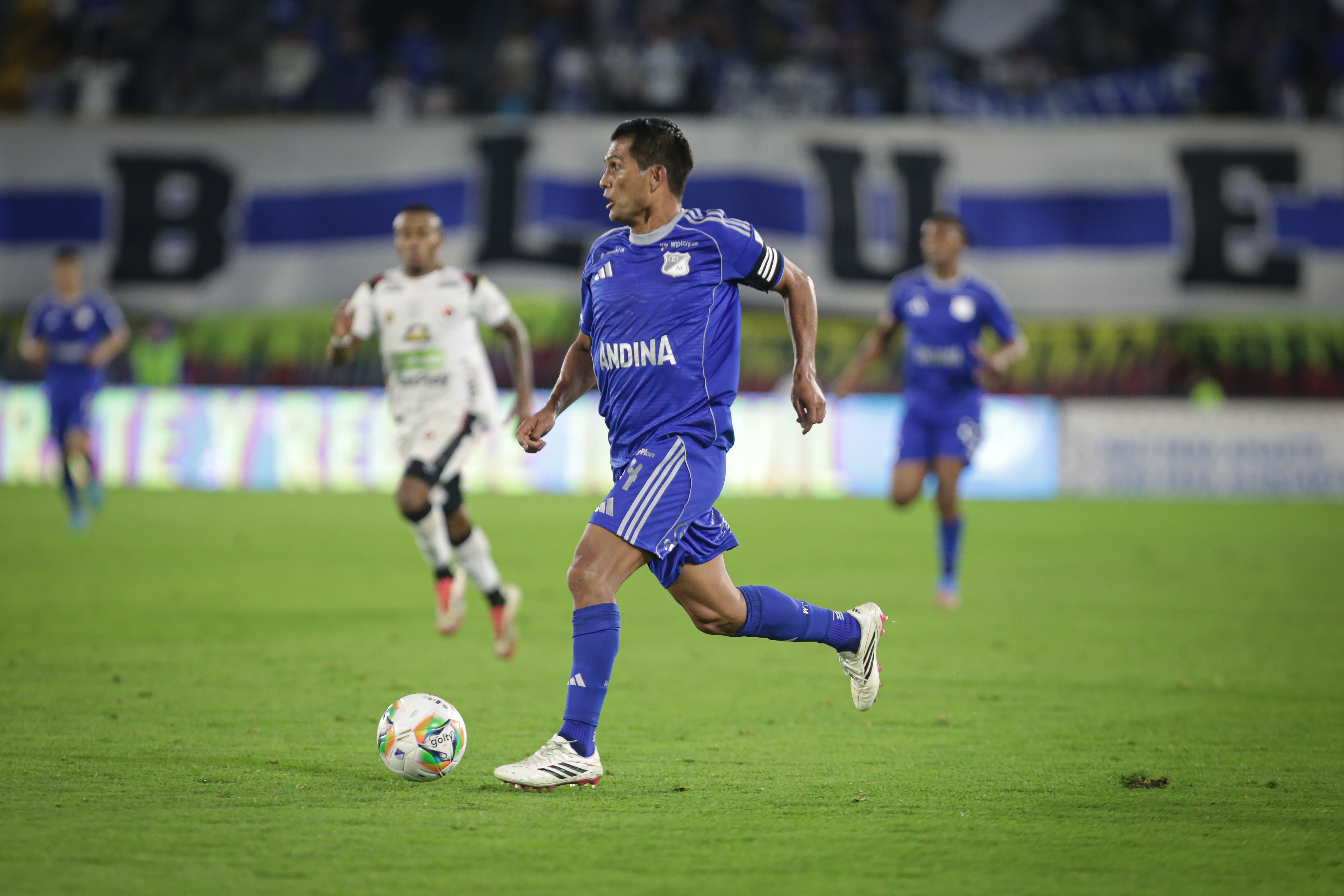 David Mackalister Silva es uno de los jugadores veteranos en Millonarios en la temporada 2026 - crédito Cristian Bayona / Colprensa