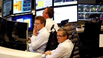 Jornada financiera: bajaron los dólares