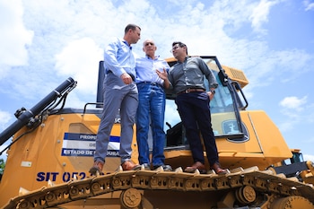 Los equipos contarán con monitoreo satelital, mantenimiento durante cuatro años y capacitación para sus operadores. (Foto: Casa Presidencial Honduras)