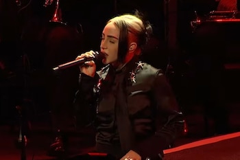 La puesta incluyó momentos performáticos,