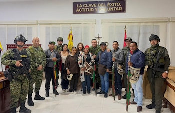 La senadora fue resguardada por