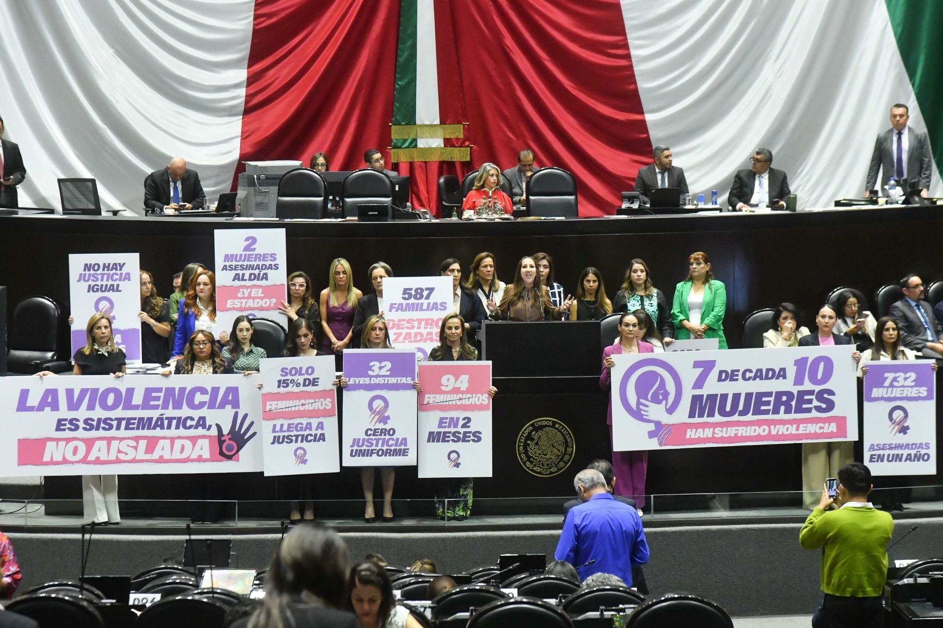 La Ley general en materia de feminicidio fue avalada en lo general en la Cámara de Diputados. (FOTO: MARIO JASSO/CUARTOSCURO.COM)