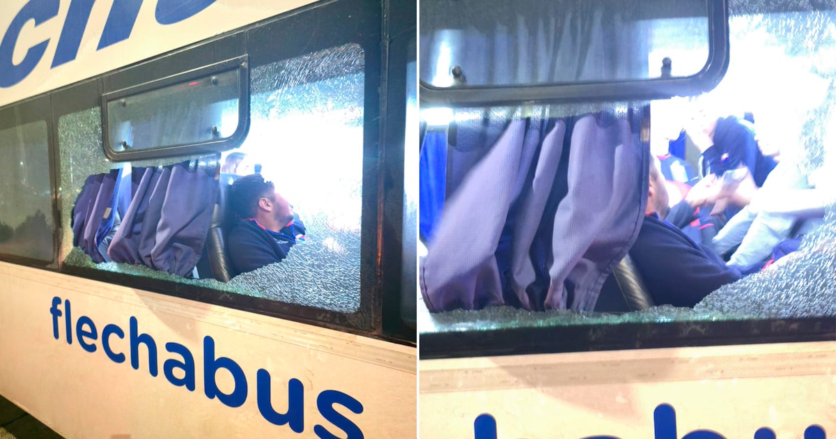 Violencia en Montevideo: Atacan a tiros los micros de hinchas de Tigre tras goleada a Nacional