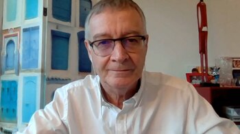 Antoine Flahault es doctor en