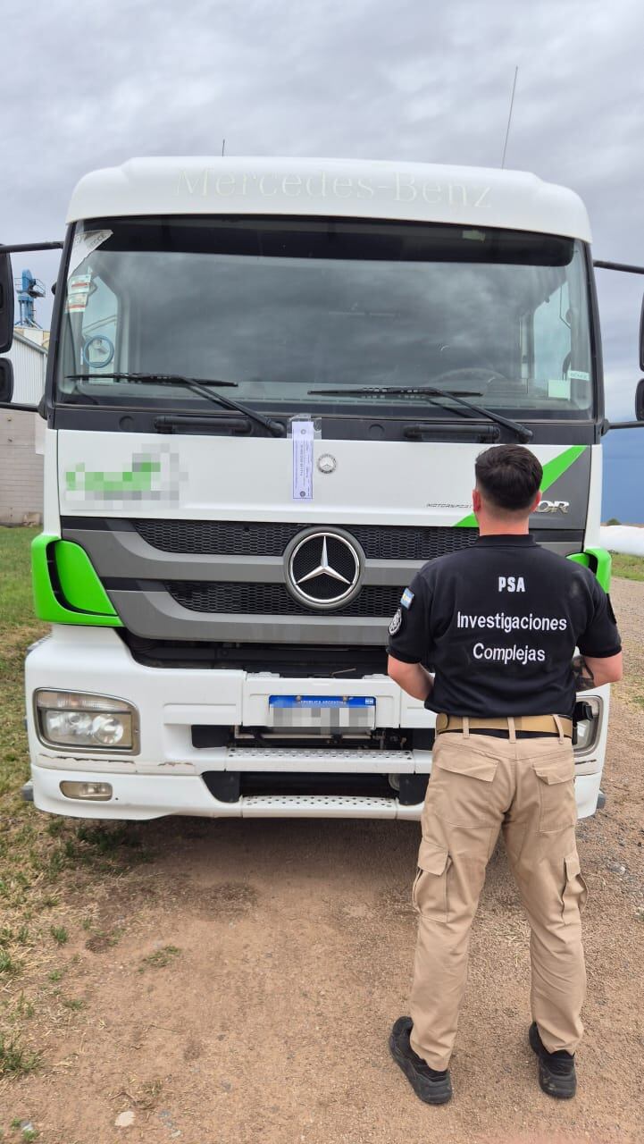 Uno de los vehículos secuestrados