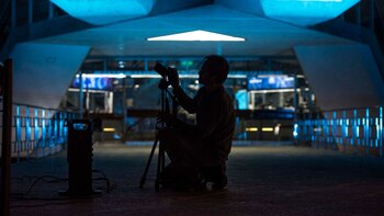 Acercarse proporciona más detalles al