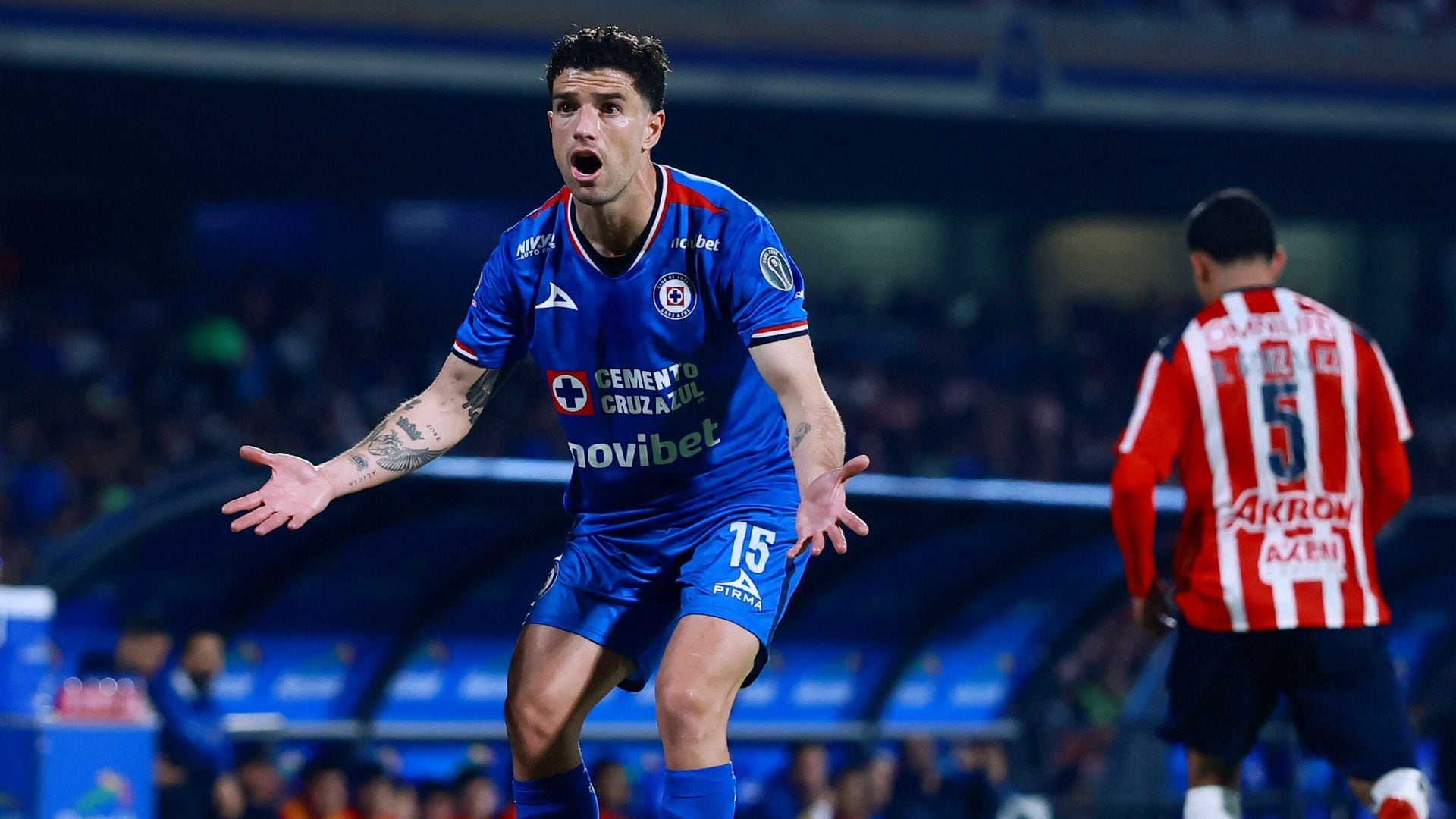 La afición celeste lamentó la baja de su capitán Nacho Rivero. (REUTERS).