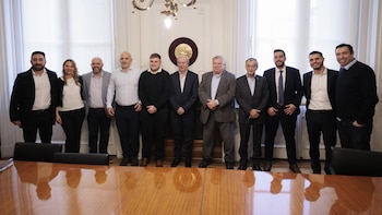 Vélez Sarsfield selló una alianza estratégica con la Universidad de Buenos Aires: “Un mismo compromiso con el futuro”