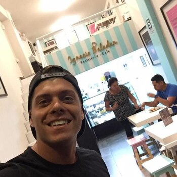 Ignacio Baladán cierra su pastelería