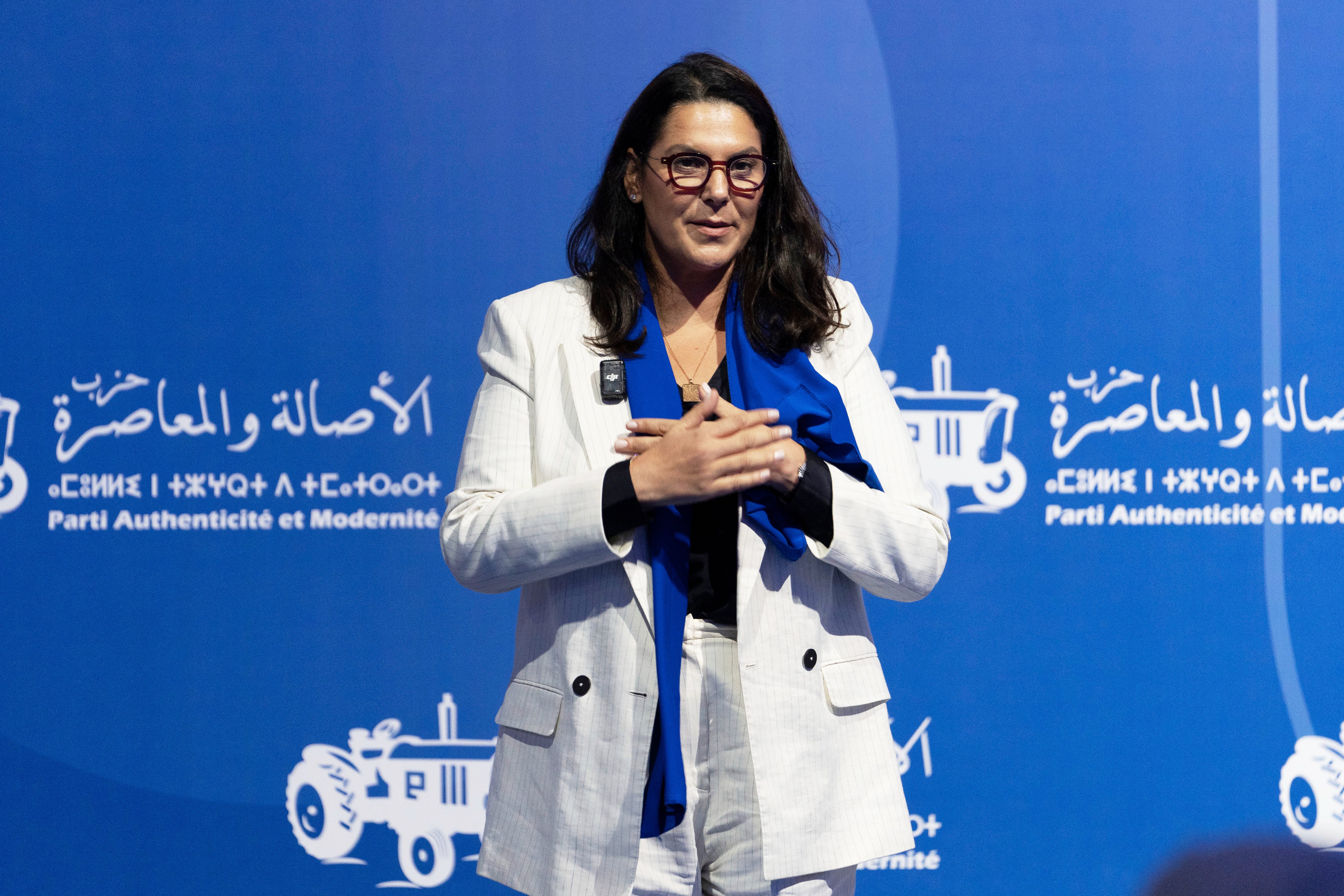Fatima Ezzahra El Mansouri en un acto electoral del Partido Autenticidad y Modernidad (AP Foto/Mosa