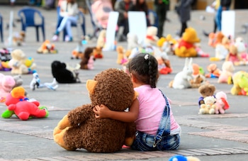 El televisor se precipitó sobre