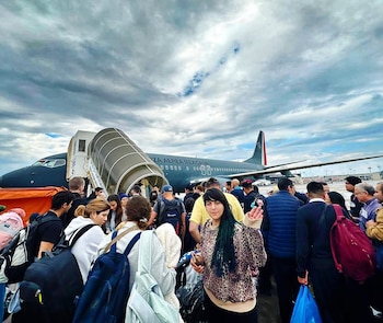 María Fernanda viaja en avión del Ejército