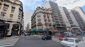 Avenida Santa Fe y Libertad,