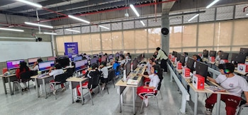 Los estudiantes de cuarto y