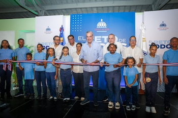 La inversión de 169 millones de pesos en infraestructura escolar refuerza la educación en la provincia María Trinidad Sánchez. (Foto cortesía Presidencia de República Dominicana)