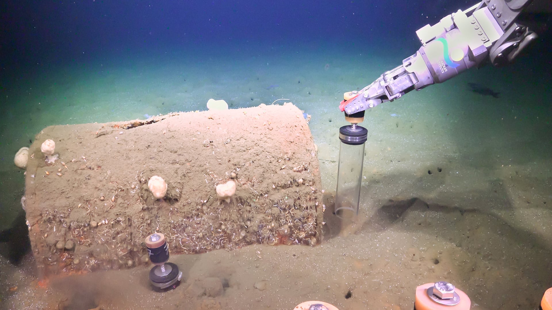 El vehículo submarino SuBastian fue