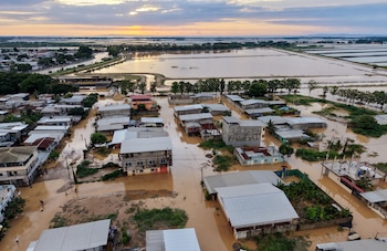 El desbordamiento del río, más
