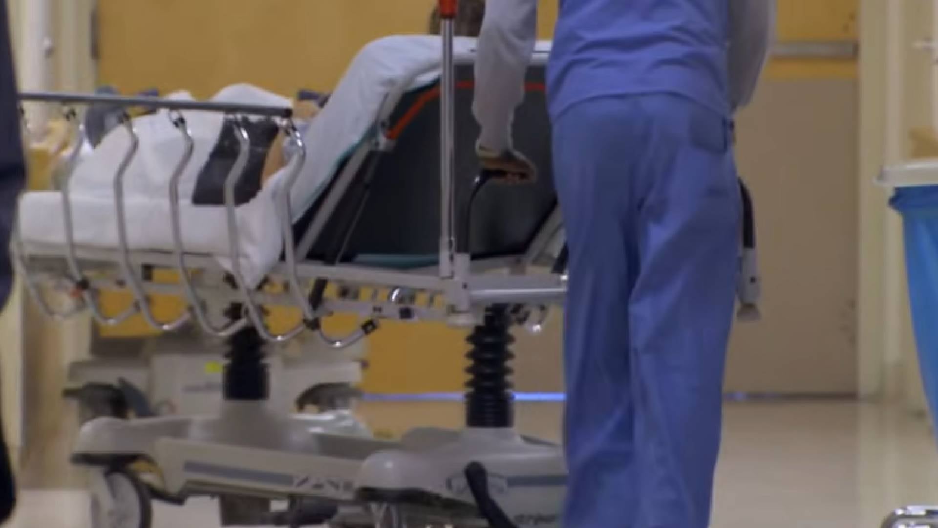 La distracción es la causa principal del 60 % de los accidentes de tránsito fatales con adolescentes durante la temporada veraniega en Estados Unidos (KING 5 Seattle)