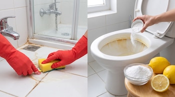 Mano con guante rojo frota mosaicos de baño sucios con esponja, al lado de una llave de agua. Otra mano vierte polvo blanco en inodoro con sarro y limones.
