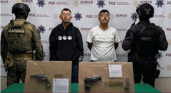 Autoridades de Colima desmantelan la célula 'Jalipa' del CJNG en Manzanillo y detienen a seis presuntos sicarios. Crédito: Fiscalía de Colima