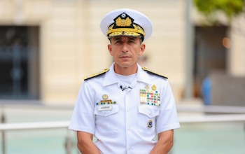 Monroy se desempeña como el