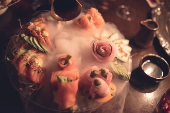 Para ingresar, se debe contestar