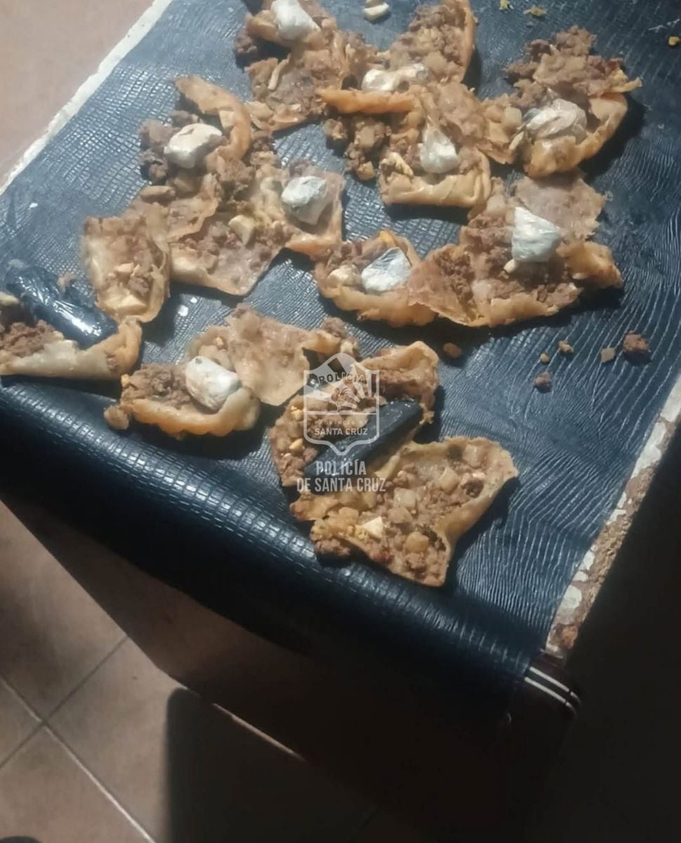 La marihuana y cocaína fue hallada dentro de once empanadas