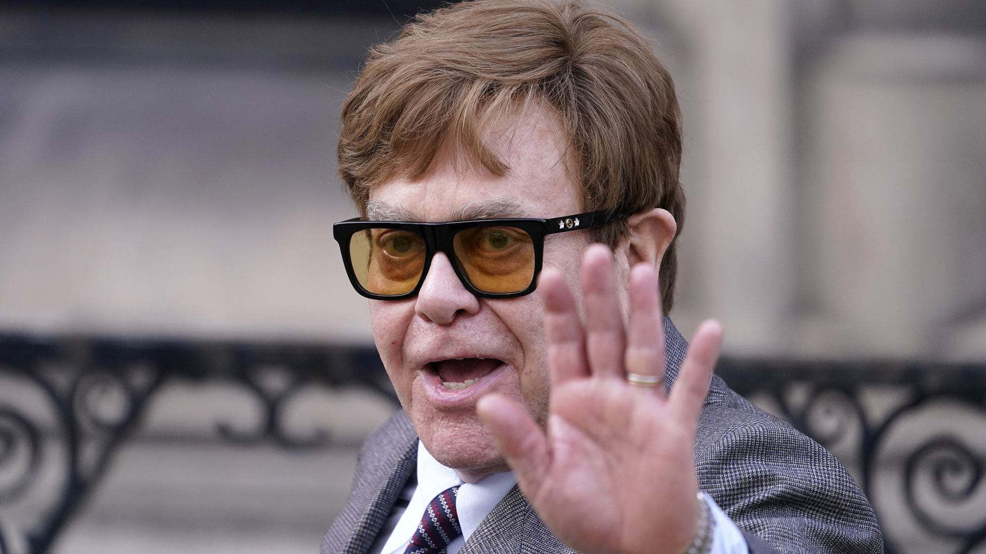Figuras como Paul McCartney y Keith Richards acompañan a Elton John con mensajes de aliento y solidaridad(AP/Alberto Pezzali)