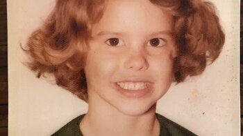 Knight creció en Siracusa, Nueva