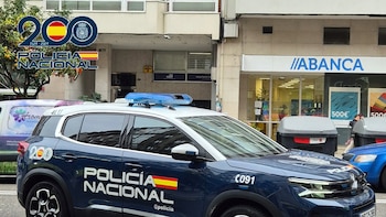 La Policía desarticula una célula itinerante de descuideros dedicada al hurto de mantas de joyas