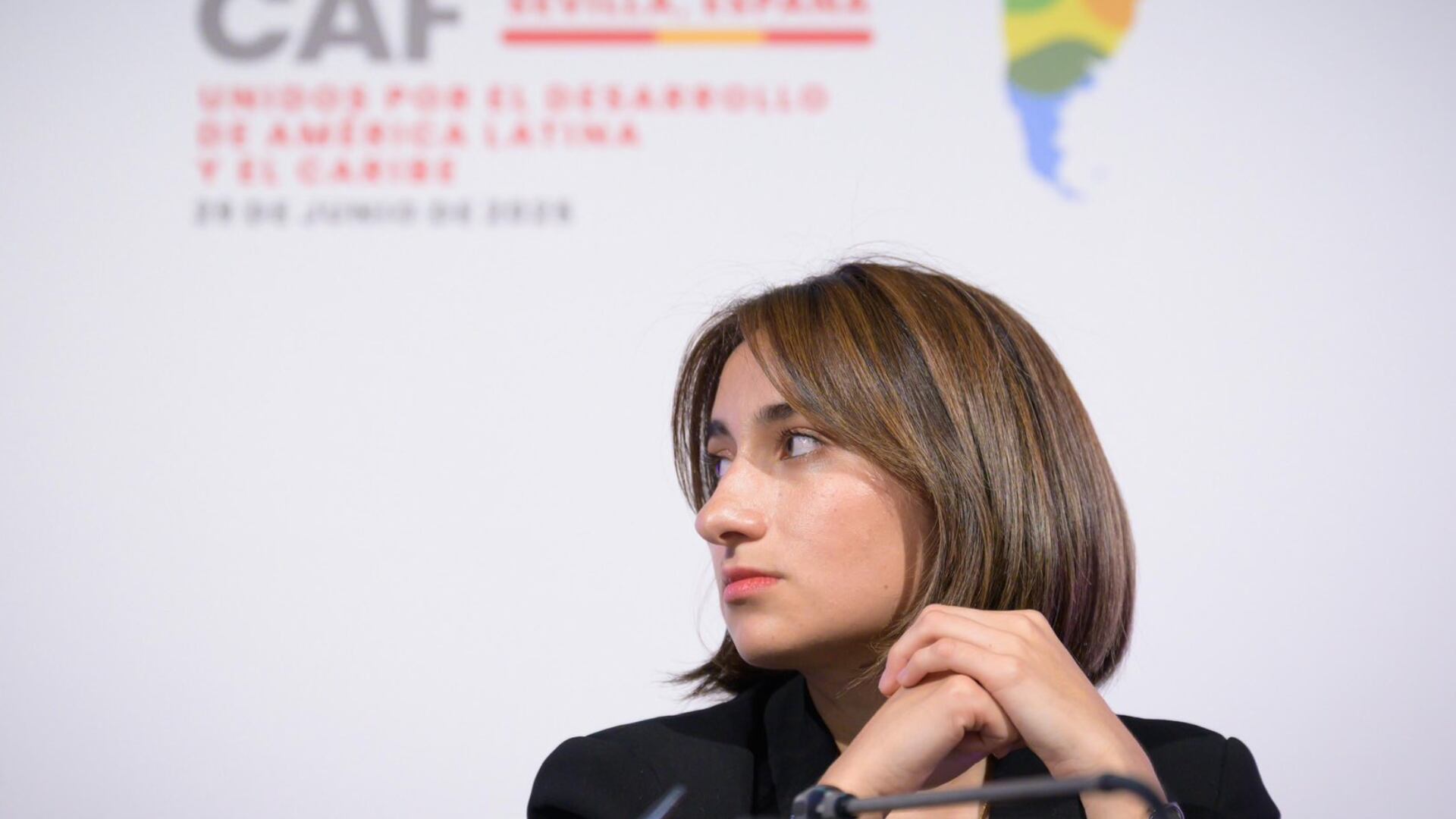 La salida de Sarabia deja en duda la capacidad del Ejecutivo de cumplir tanto con normas legales como con expectativas ciudadanas - crédito @CancilleriaCol/X