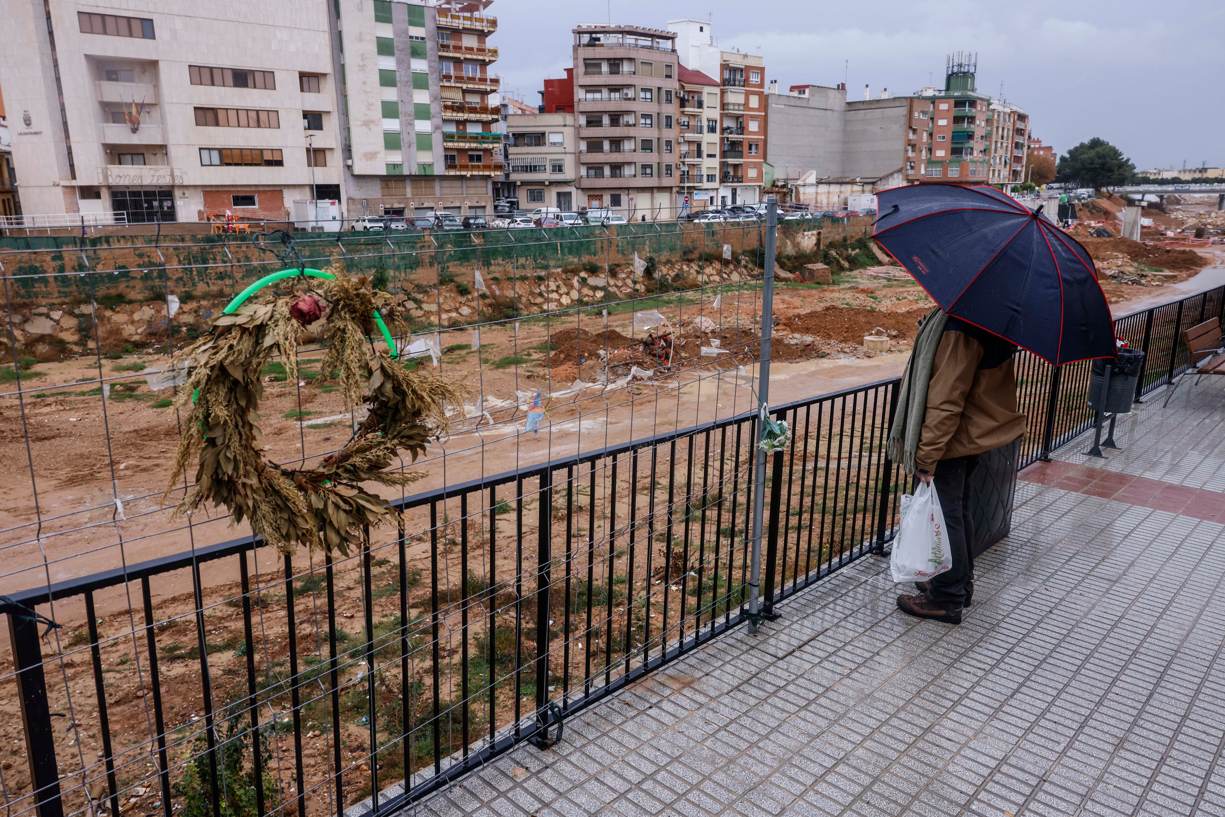 Lluvia en Paiporta, a 14 de diciembre de 2025. (Rober Solsona / Europa Press)