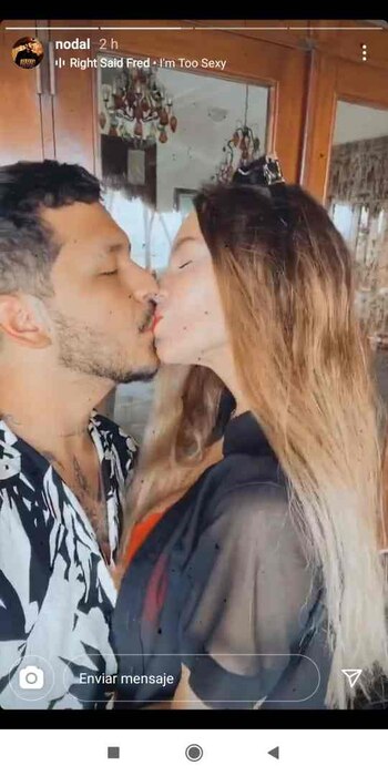 Entre mensajes cariñosos y videos