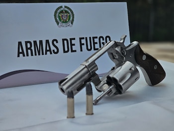Armas de fuego y teléfonos