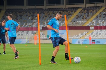 Guido Rodríguez en acción, listo