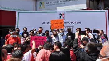 PRI presentó videos de la