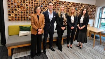 Karina Milei visitó las oficinas de Google y se interiorizó sobre los proyectos de la empresa en el país