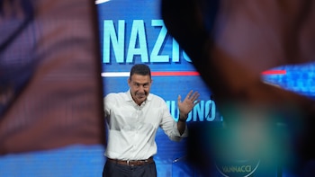 Quién es Roberto Vannacci, el exgeneral del Ejército y escritor de un bestseller racista que obliga a Meloni a enfrentarse a Pedro Sánchez