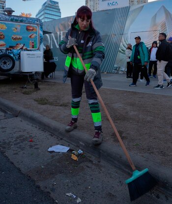 Mayra en plena tarea (Ministerio