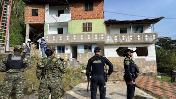 Antioquia roza los 80 inmuebles demolidos donde operaban bandas delincuenciales: “Las madrigueras de los bandidos”