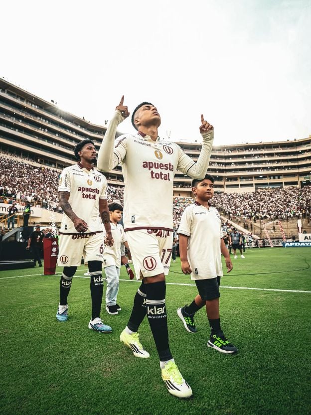 El mediocampista crema asumió responsabilidades por el presente del equipo, llamó a la autocrítica y solicitó confianza a los hinchas en medio de la crisis deportiva. (Universitario)
