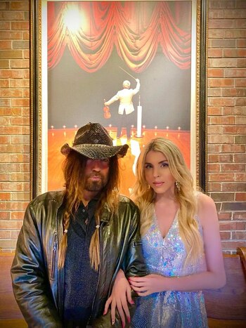 Billy Ray Cyrus finalizó su