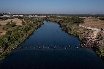 Migrantes haitianos esperan llegar a