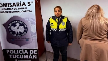 Le robó la billetera a una compañera de trabajo y realizó compras con las tarjetas en Tucumán