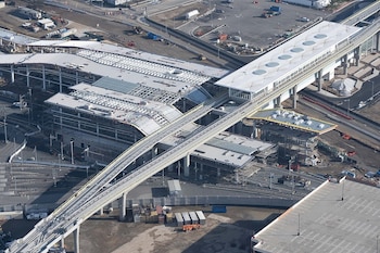 Organizaciones locales y usuarios manifiestan